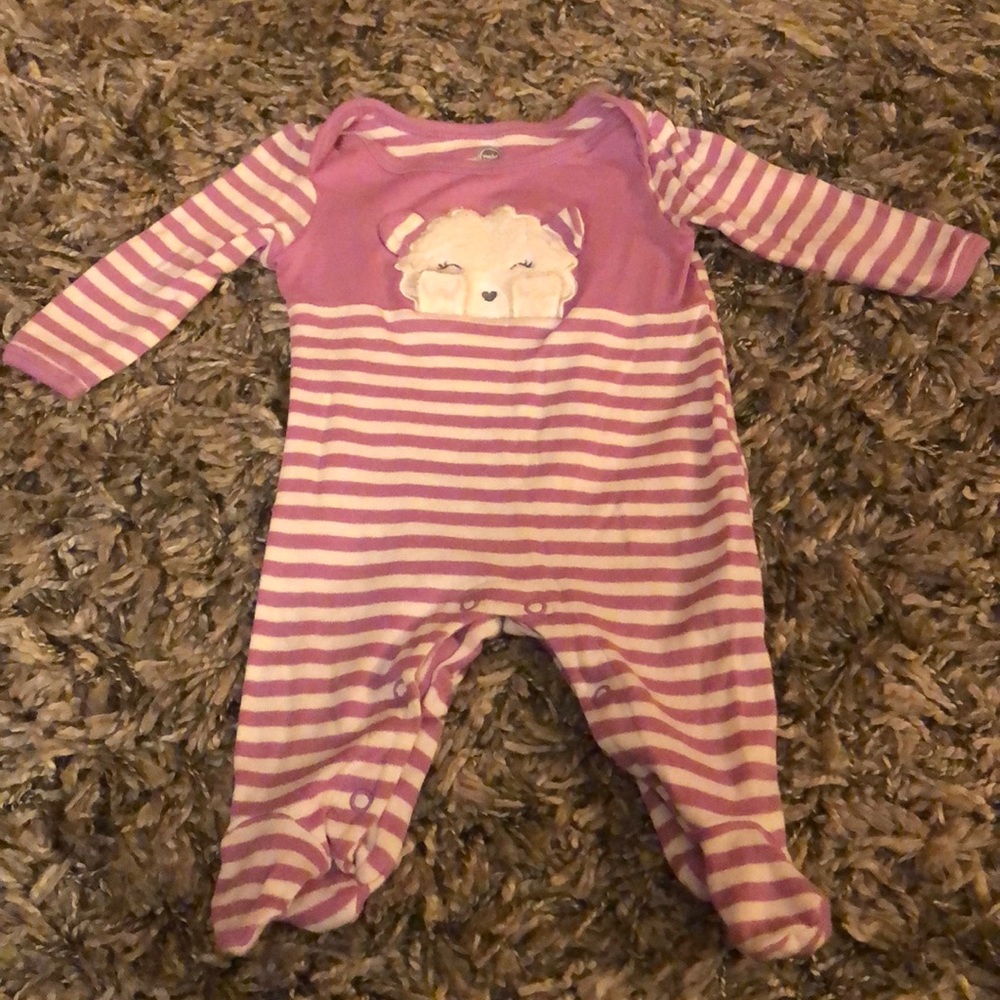 Baby infant sleeper onesie with footies
